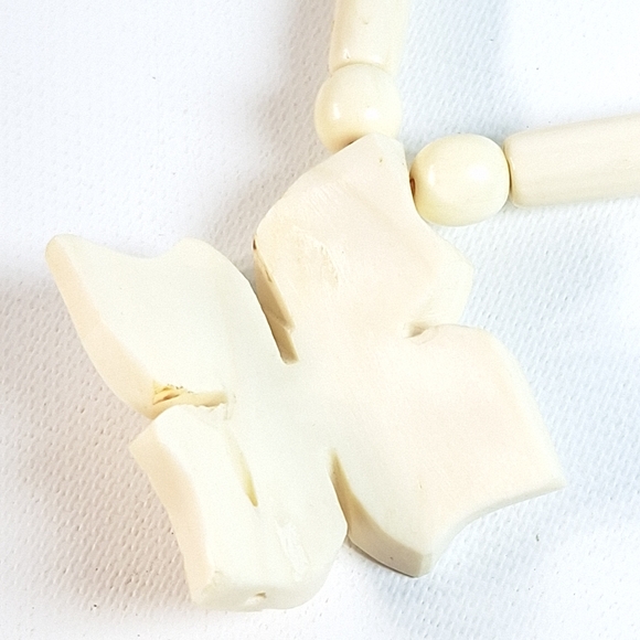 Macrame Carved Flower Adjustable Necklace - Picture 7 of 8